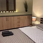 Cosy 11mins Center Апартаменты *